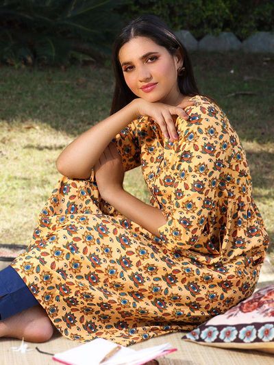 Full flare kurti with pant and chiffon dupatta  Kurti Fashion