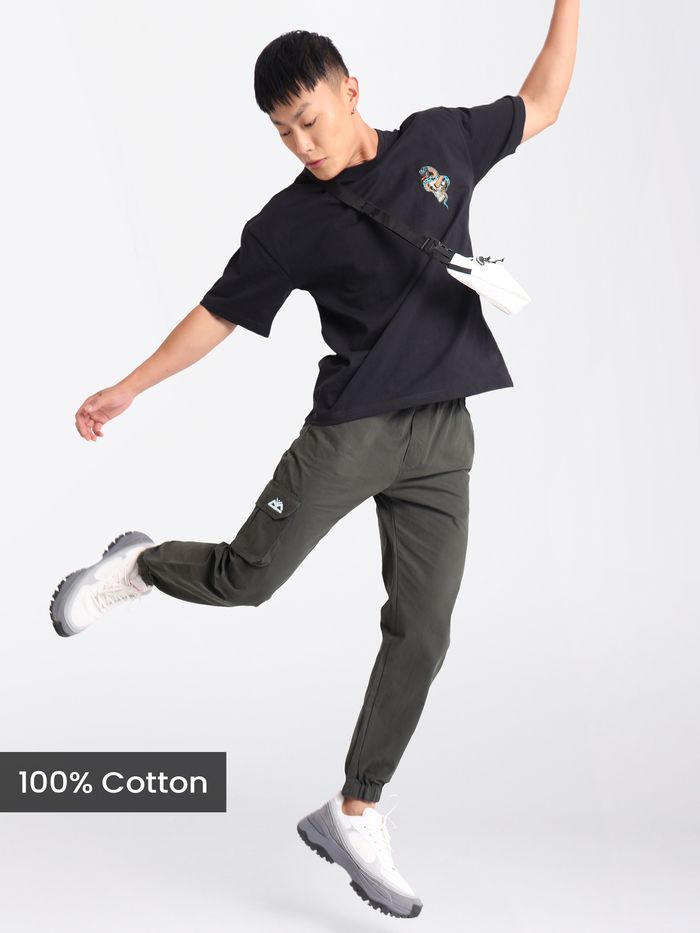 Buy Men's Metal Grey Cotton Cargo Joggers Online @Beyoung