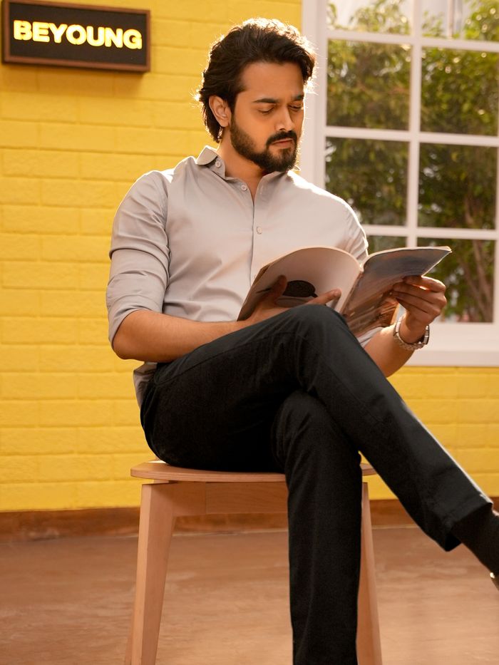 Buy Rich Black Chinos for Men Online in India at Beyoung