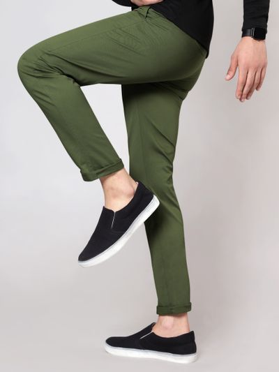 What to Wear with Green Pants: 16 Stylish Outfit Ideas