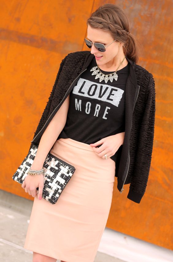 Graphic T-Shirts With a Jacket and Skirt