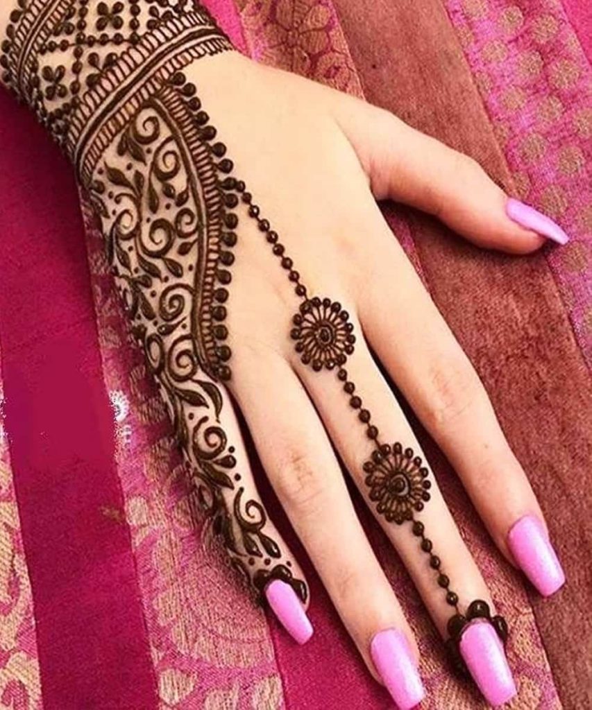 Top 7 minimal mehndi designs for modern brides