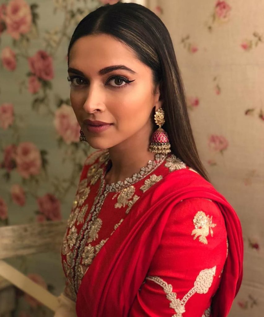 Indian Weddings Would You Try This Bridal Hairstyle Made With Chocolates