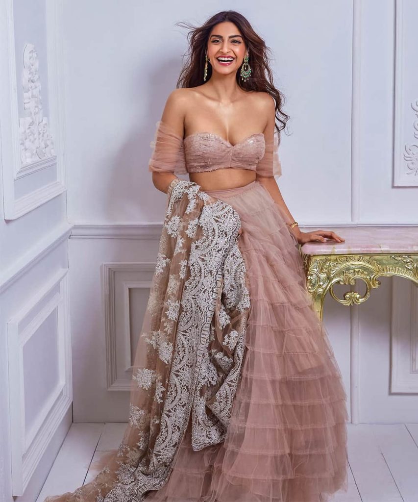 Graceful Light Pink Georgette Modern Wedding Designer Lehenga Choli –  Kaleendi