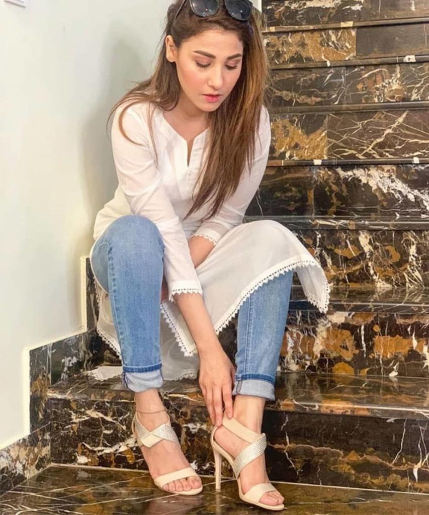 Kurti And Jeans Style Norway, SAVE 45% - ginfinity.rs