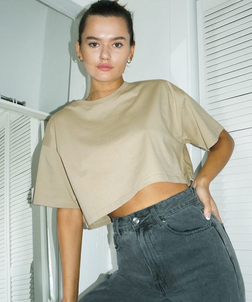 How to Style Oversized T shirts