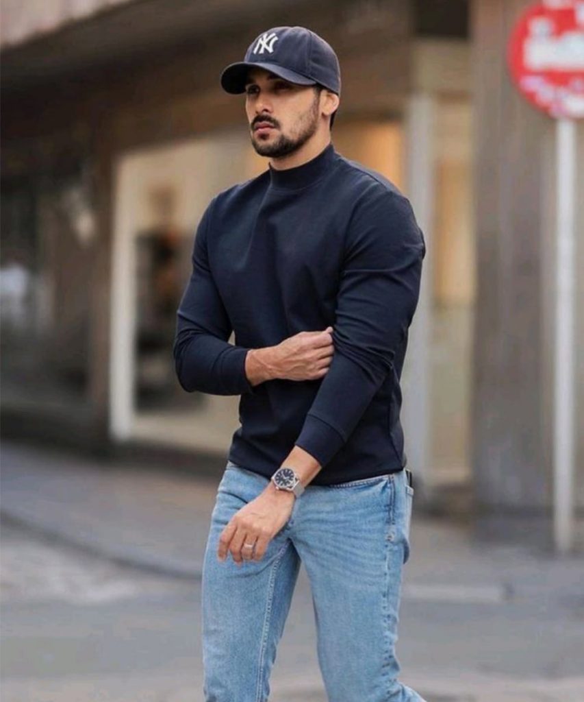 Black Full Sleeve T Shirts with Light Jeans