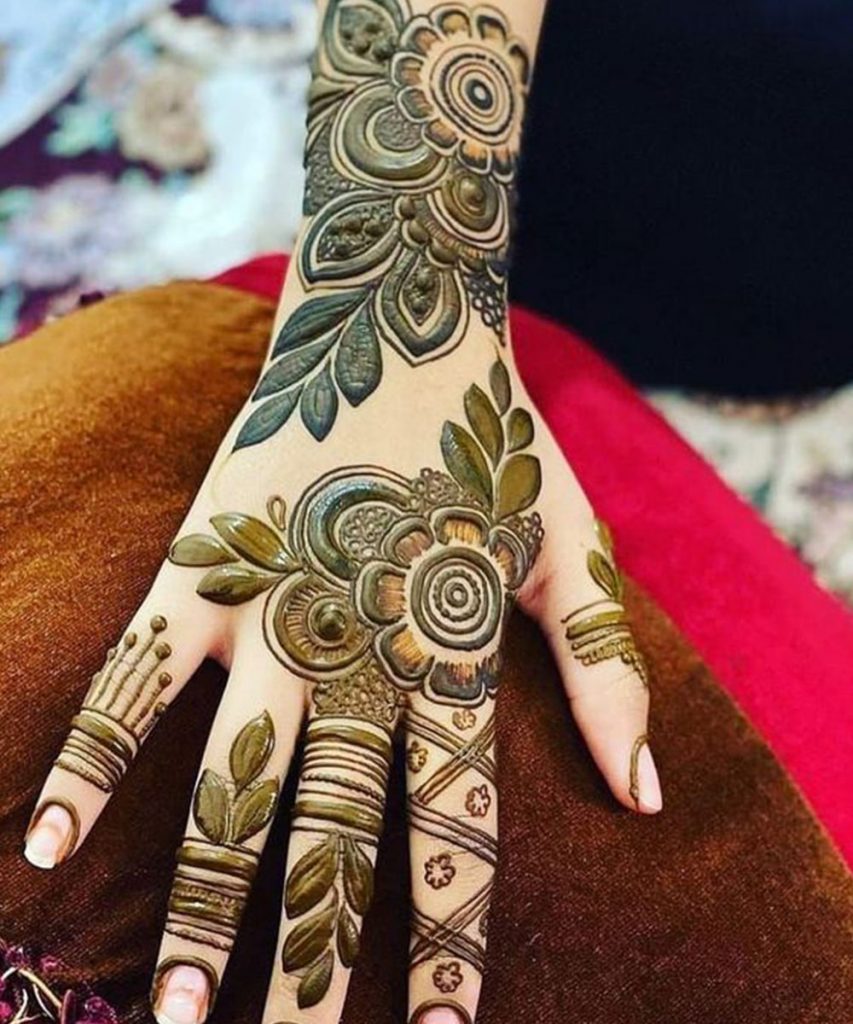 Latest Arabic Mehndi Design