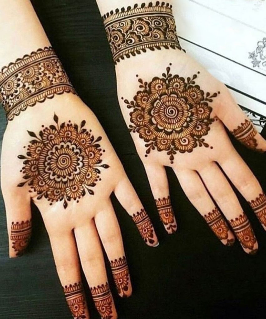 Stylish Arabic Mehndi Design