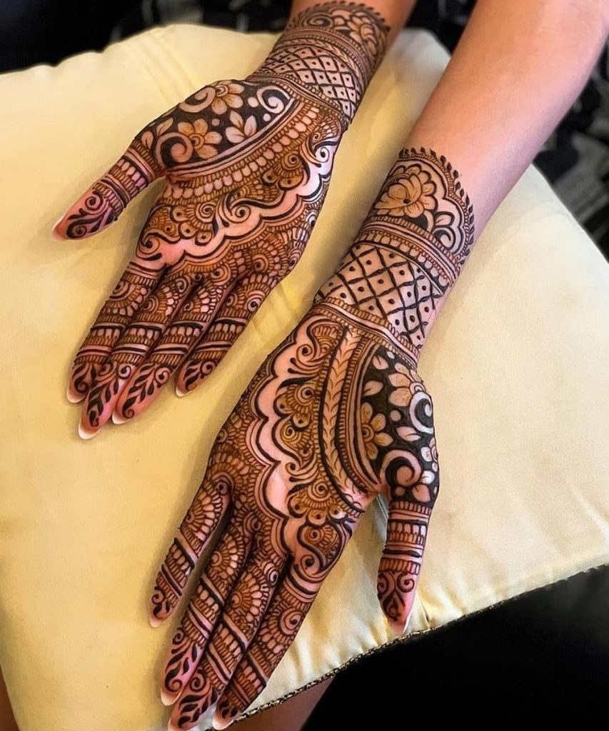 Simple Arabic Mehndi Design