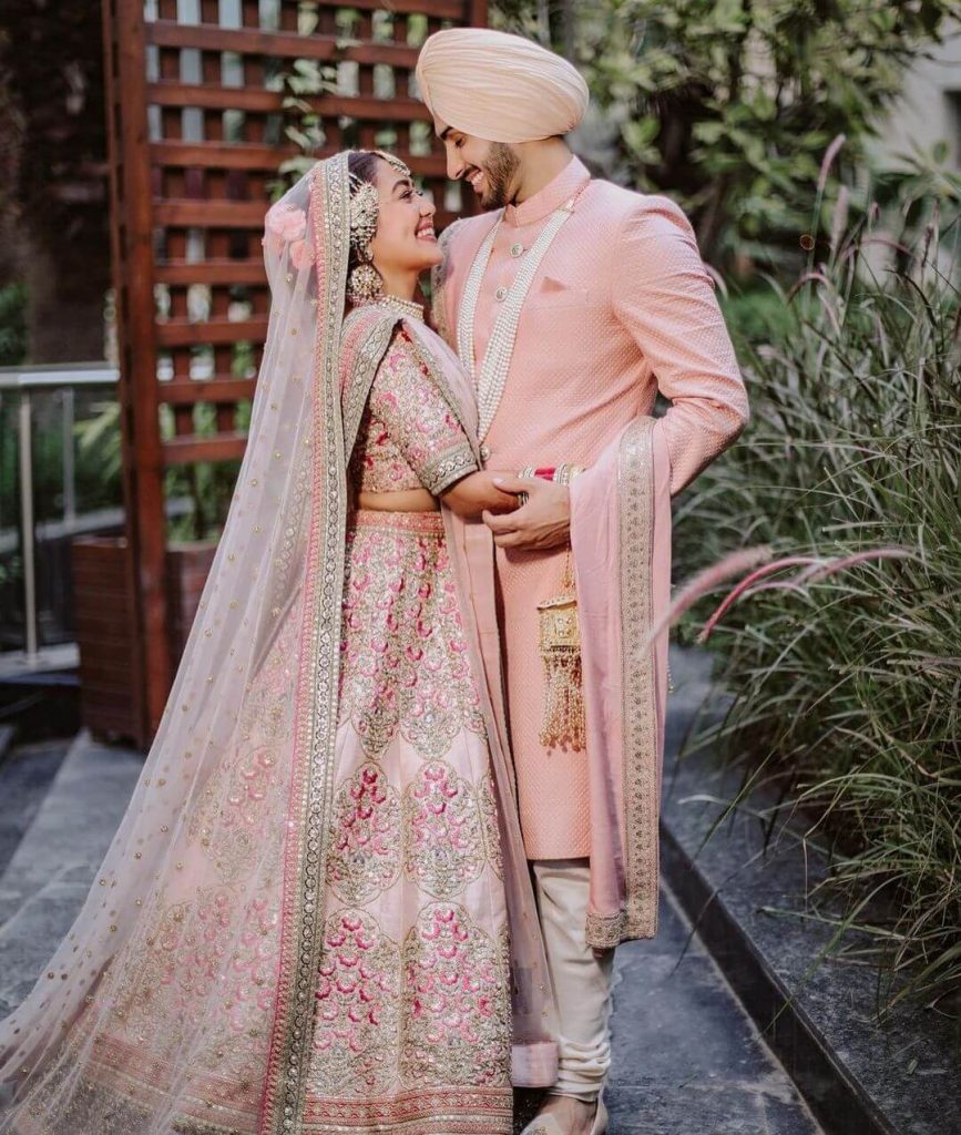 28 Dashing Groom Engagement Outfit Ideas to Rock Your Engagement Party