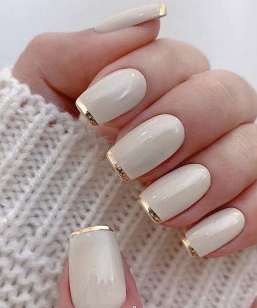 29 Trendsetting White Nail Designs | Move Manicure