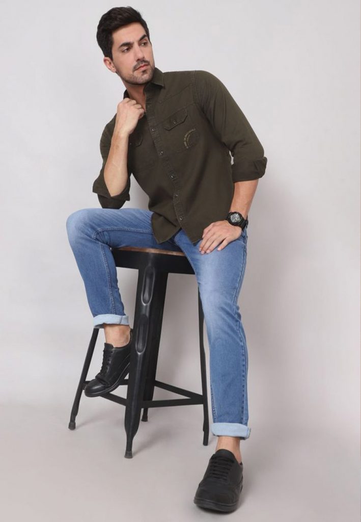 What To Wear With Denim Shirt  5 Classic Denim Shirt Combinations   Bewakoof Blog